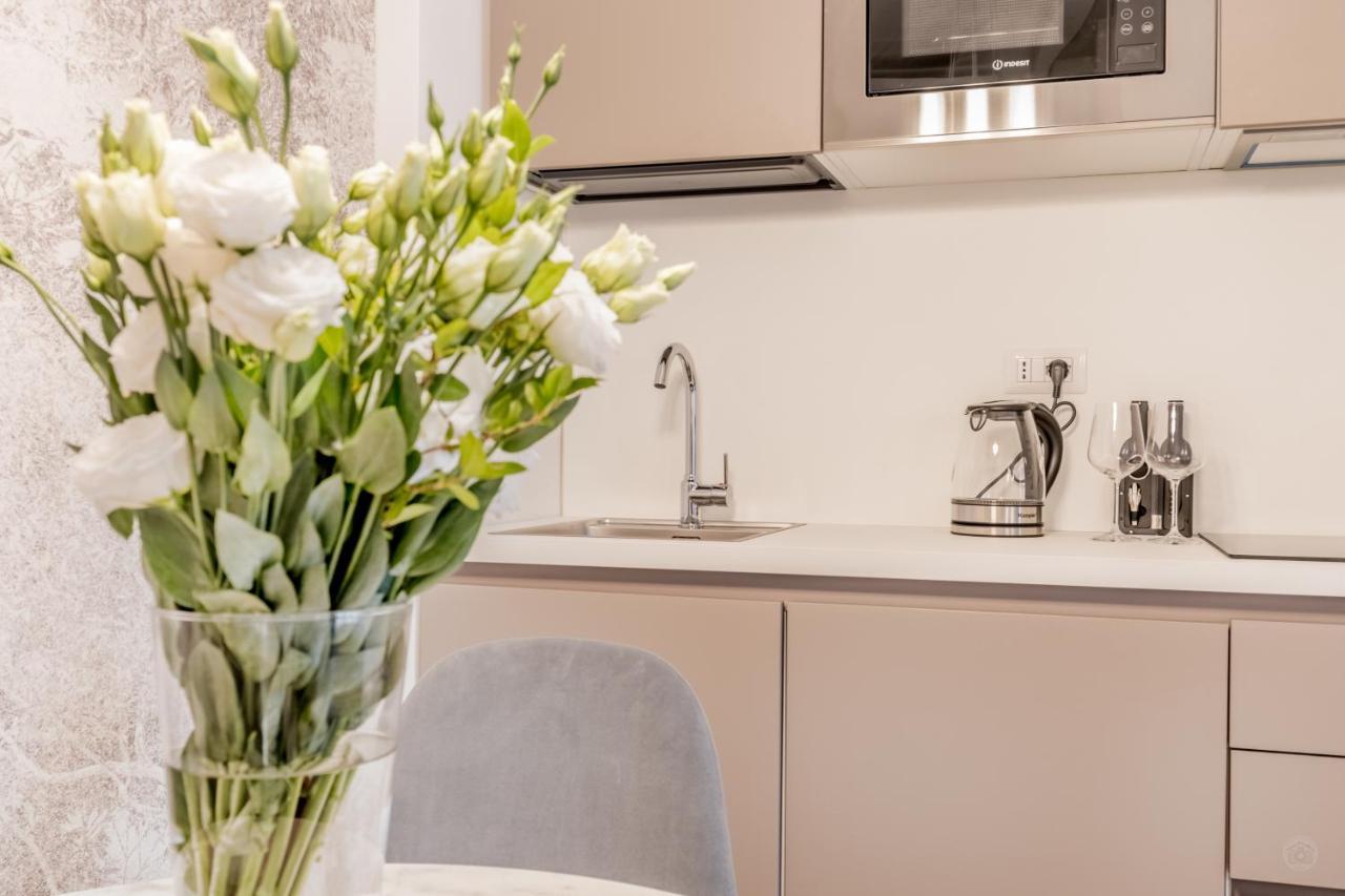 Bbhome Design Suite Apartment Over Trastevere District Rome Buitenkant foto