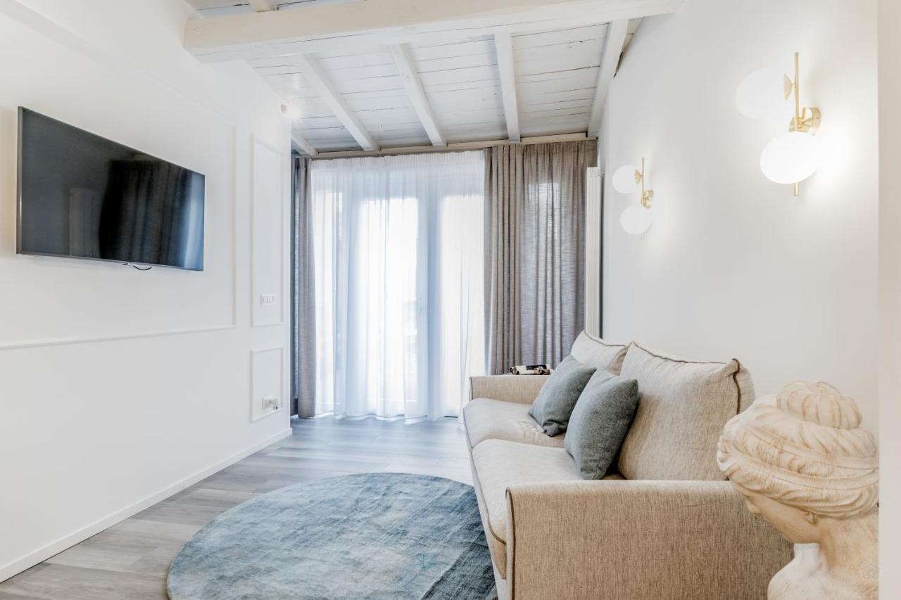 Bbhome Design Suite Apartment Over Trastevere District Rome Buitenkant foto